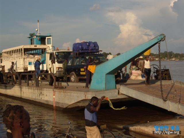 6. Ferry to cross Congo River.JPG