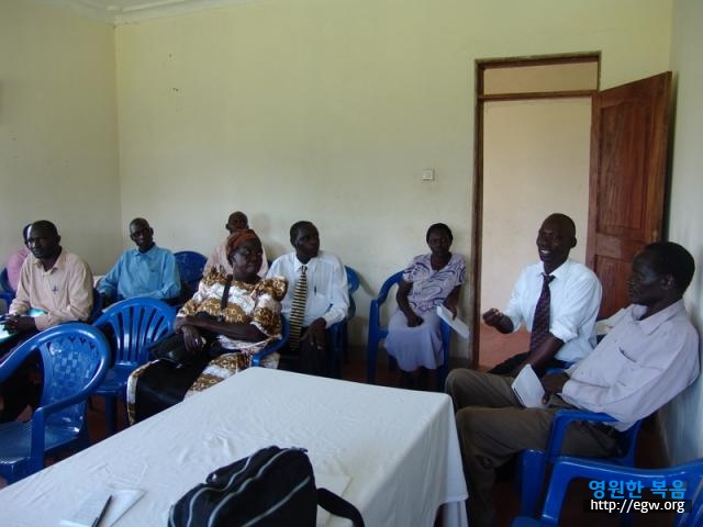 1.리라지역 농사강의 Seminar in Lira.JPG
